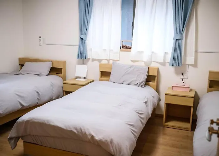 【Color Inn】难波站、高岛屋步行5分钟，新装修独栋别墅150平4房可住11人，空间宽敞设施齐全，八阪神社步行1分钟