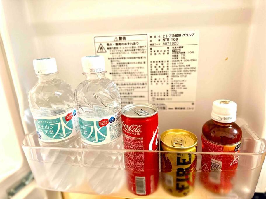 【color Inn】难波站、高岛屋步行5分钟，新装修独栋别墅150平4房可住11人，空间宽敞设施齐全，八阪神社步行1分钟 ヴィラ