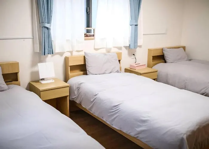 【Color Inn】难波站、高岛屋步行5分钟，新装修独栋别墅150平4房可住11人，空间宽敞设施齐全，八阪神社步行1分钟