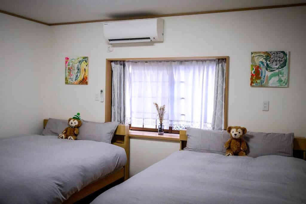【color Inn】难波站、高岛屋步行5分钟，新装修独栋别墅150平4房可住11人，空间宽敞设施齐全，八阪神社步行1分钟 大阪市