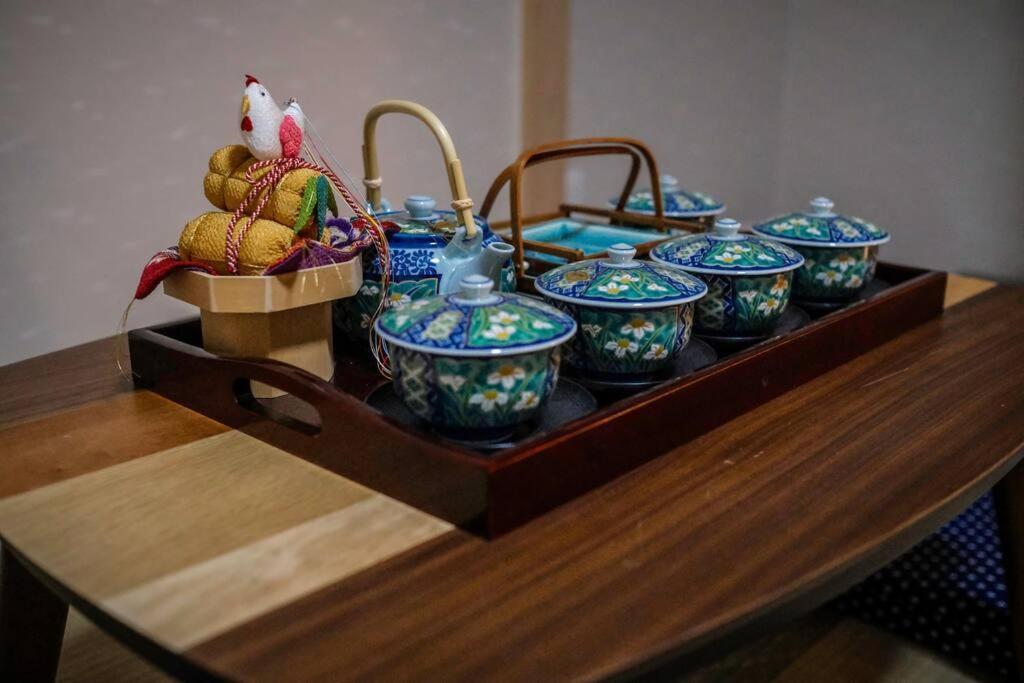 ヴィラ 【color Inn】难波站、高岛屋步行5分钟，新装修独栋别墅150平4房可住11人，空间宽敞设施齐全，八阪神社步行1分钟 *